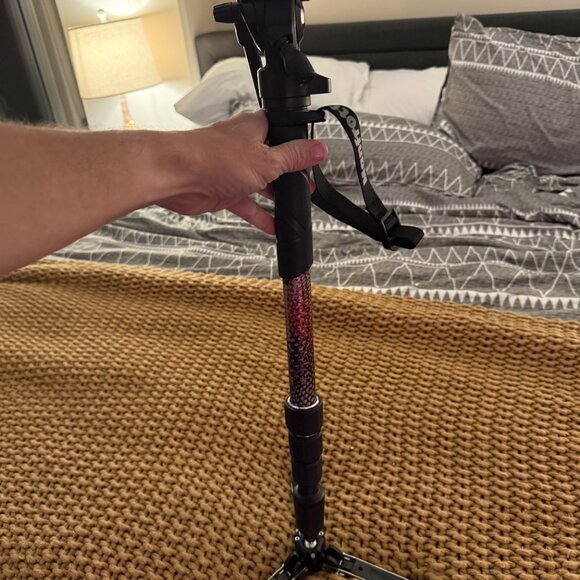 Manfrotto Element MII Aluminum Monopod + Fluid Pan Head - Picture 9 of 12